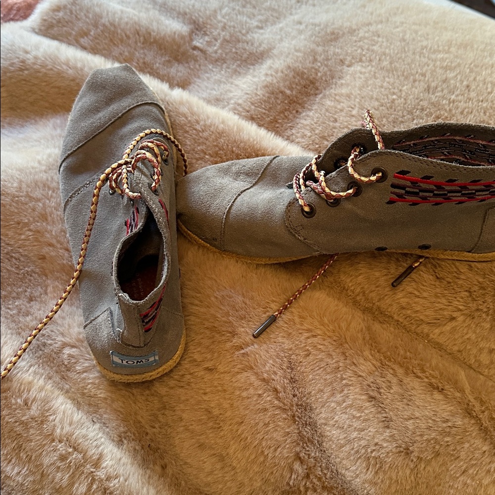 Toms Gray Suede Ankle Boots with Red Accents